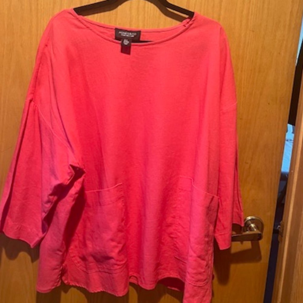 1X New Jones & Co.  Linen top with pockets